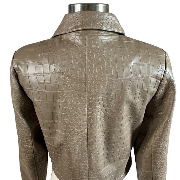 Chico’s Faux Leather Alligator Print Jacket Neutral Color Excellent Condition - Picture 4 of 9